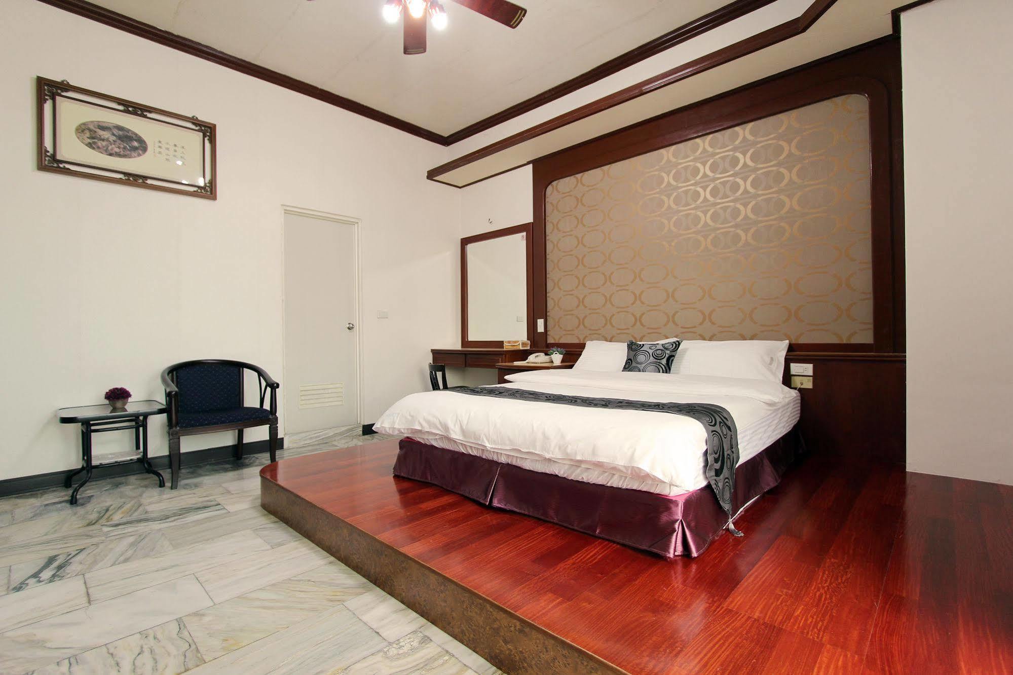 陶陶居商旅 Tautauchu Hotel Hualien Exterior foto