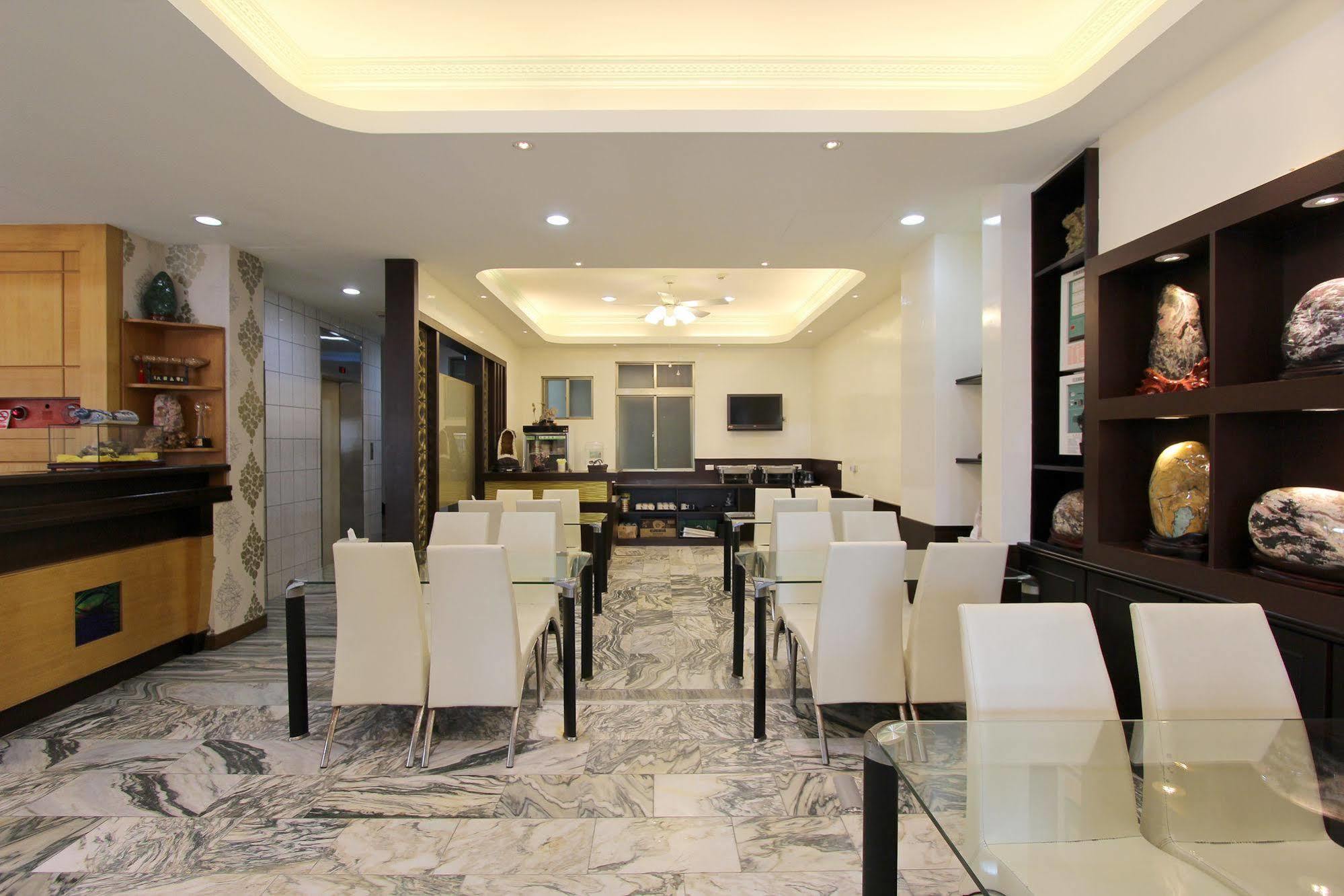 陶陶居商旅 Tautauchu Hotel Hualien Exterior foto