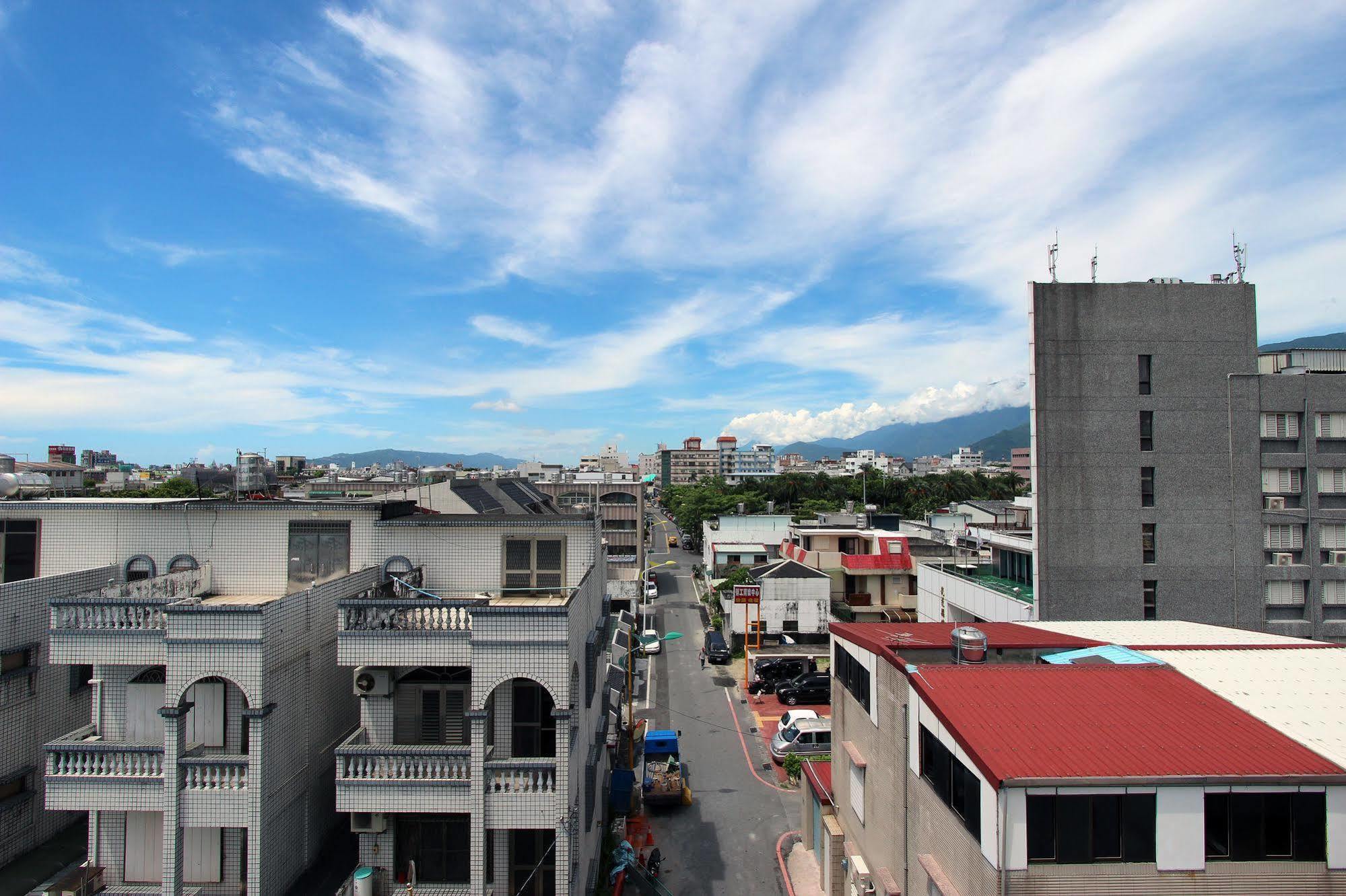 陶陶居商旅 Tautauchu Hotel Hualien Exterior foto
